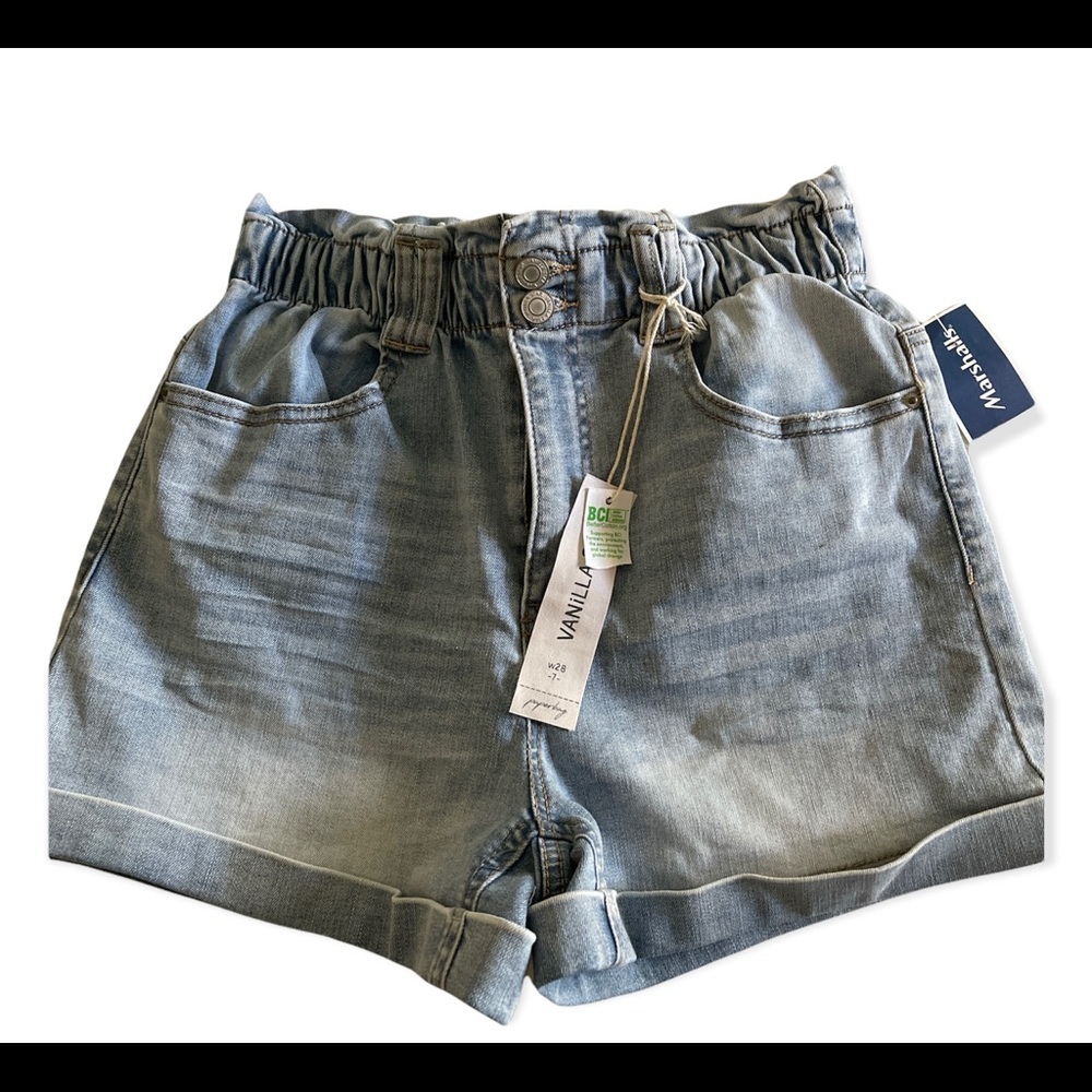 Brand new Vanilla star Highwaisted denim shorts